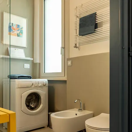 Cosy In The Park Quiete E Relax In Un'oasi アパート コモ